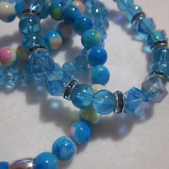 Multi Blue Book Charm Bracelet Set. - Picture 2 of 6